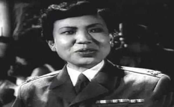 胡敏英:《英雄虎膽》里精明的女匪,少校軍銜,晚年為何喝農(nóng)藥?