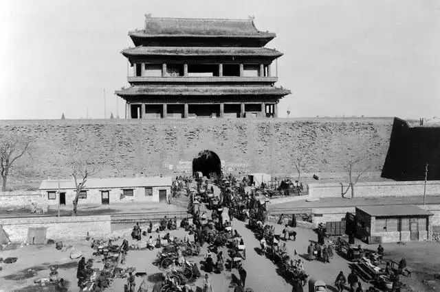 傅作義20余萬軍隊起義改編,中高級干部任命書,一看竟有8名將軍