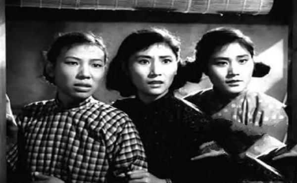 胡敏英:《英雄虎膽》里精明的女匪,少校軍銜,晚年為何喝農(nóng)藥?