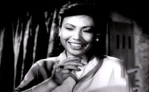 胡敏英:《英雄虎膽》里精明的女匪,少校軍銜,晚年為何喝農(nóng)藥?