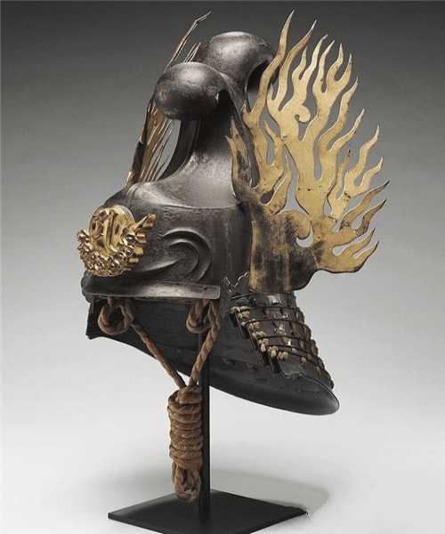 古代將軍頭盔為何都有槍尖，它有什么用？古人的智慧確實厲害