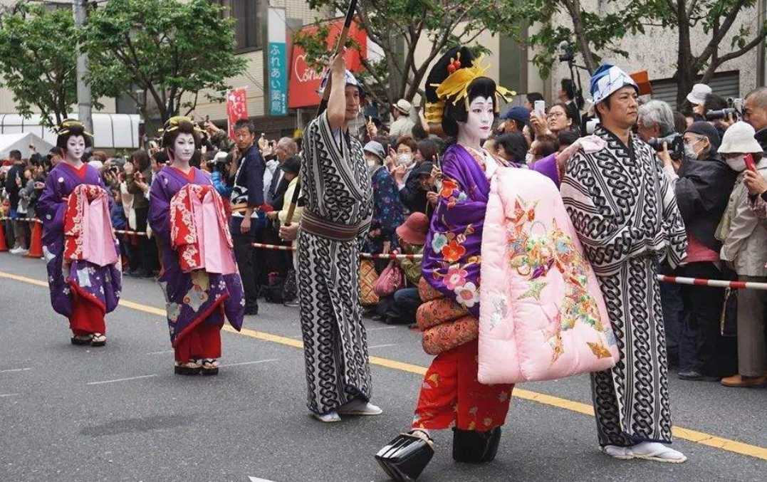 日本花魁地位有多高？想見面先過3關，28歲是法定退休年齡