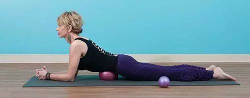 瑜珈大師解釋人T里靈魂的肌肉是造成生理疼痛的主因！