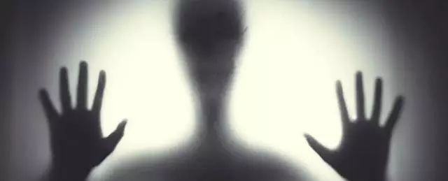 科學家解釋外星人綁架事件證明UFO和外星人不存在？