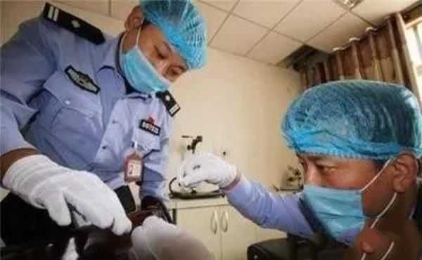 10年前云南17名青年失蹤，警方鎖定一個賣鴕鳥肉的老頭：肉哪來的