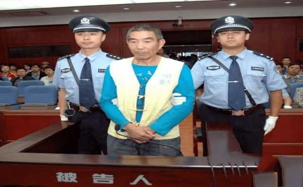 10年前云南17名青年失蹤，警方鎖定一個賣鴕鳥肉的老頭：肉哪來的