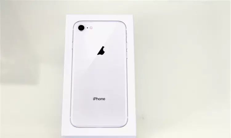 iPhone 8開箱初試:效能、拍攝讓人驚艷,期待iPhone X