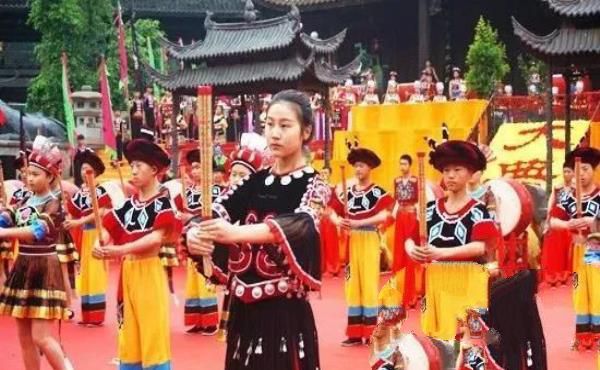 求雨祭祀出變故,爺爺奶奶心憔悴